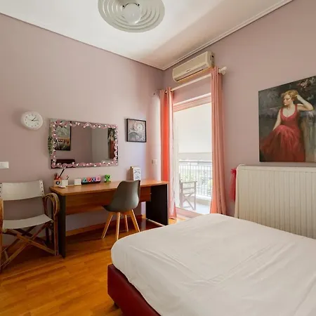 Aura Atrium Apartment