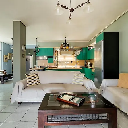 Aura Atrium Apartment Chalkís