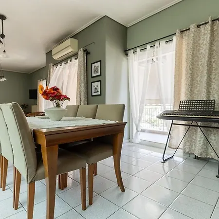 Aura Atrium Apartment *