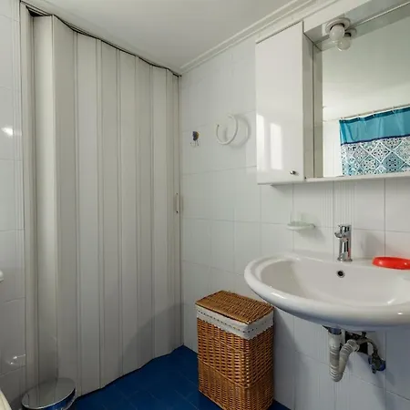 Aura Atrium Apartment Chalkís