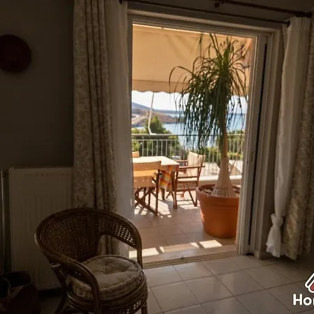 Aura Atrium Apartment Chalkís